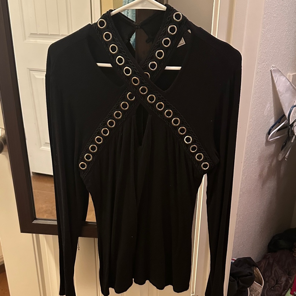 VENUS Black Long Sleeve Crisscross Top